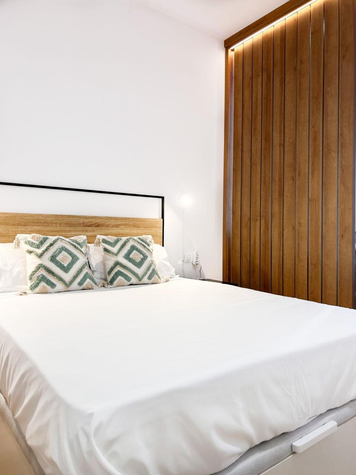 Apartamento Junto A Ruzafa Cerca Del Centro Valenza Esterno foto